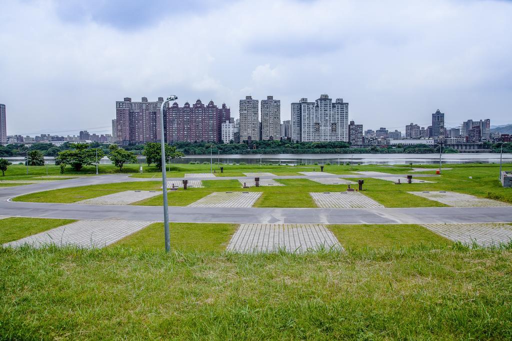 Taipei Hua Zhung Campsite ภายนอก รูปภาพ